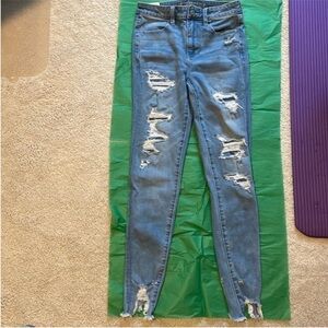 American Eagle Distressed Blue Jeans